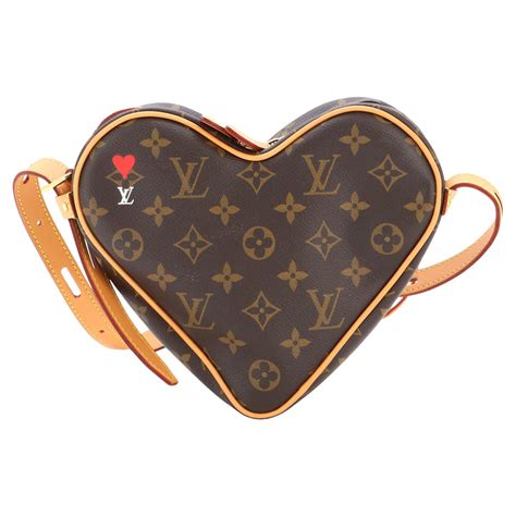 LOUIS VUITTON Monogram Game On Coeur 